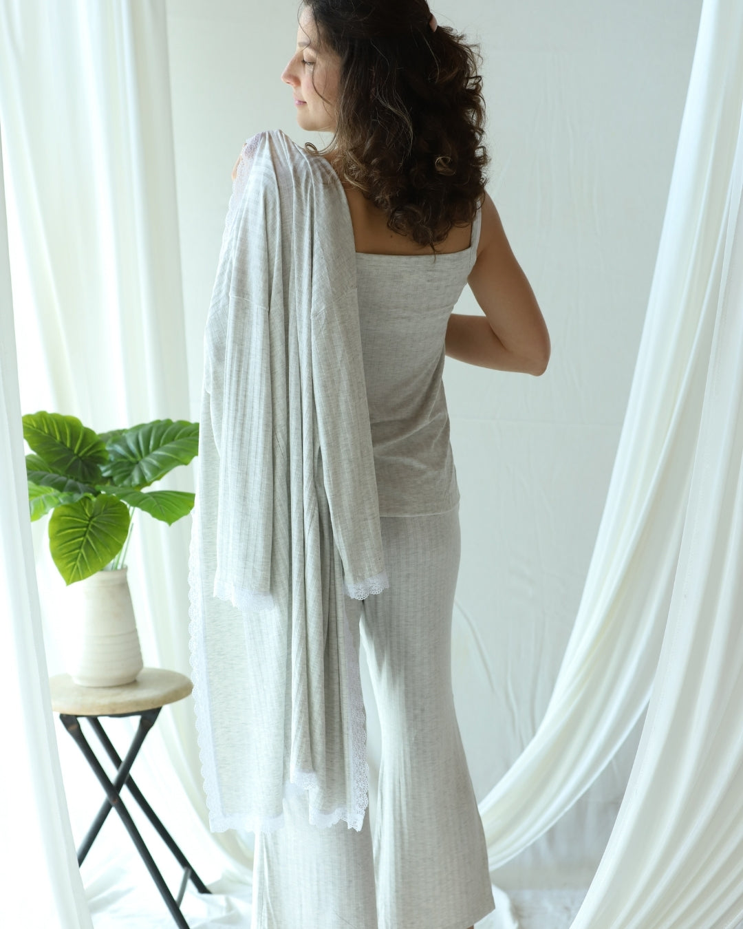 Set (2p) Musculosa y Pantalón "Essential Gray"
