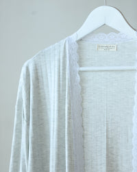 Set (3p) Remera, Short y Bata "Essential Pure & Gray"